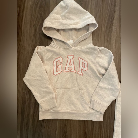 GAP Kids Cream Hoodie with pink letters and Jogger Set size 4/5 - Picture 3 of 6